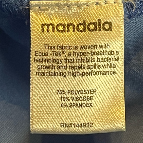 Mandala • Three Pocket Ceil Blue Scrub Top - S - Picture 7 of 9